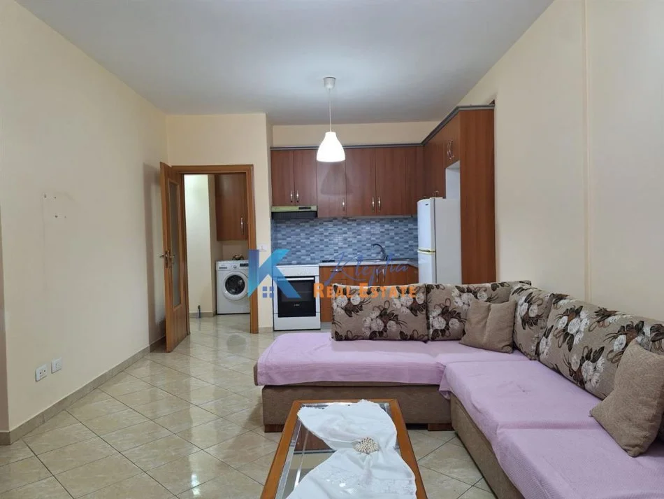 Tirane, jepet me qera apartament 1+1+Ballkon Kati 5, 64 m² 450 € (Don Bosko, afer kompleksit Vizion+)