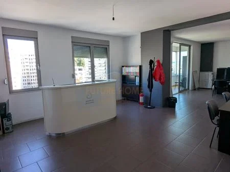 Qera, Ambient Biznesi, Zogu I Zi, Tiranë. AREA51537