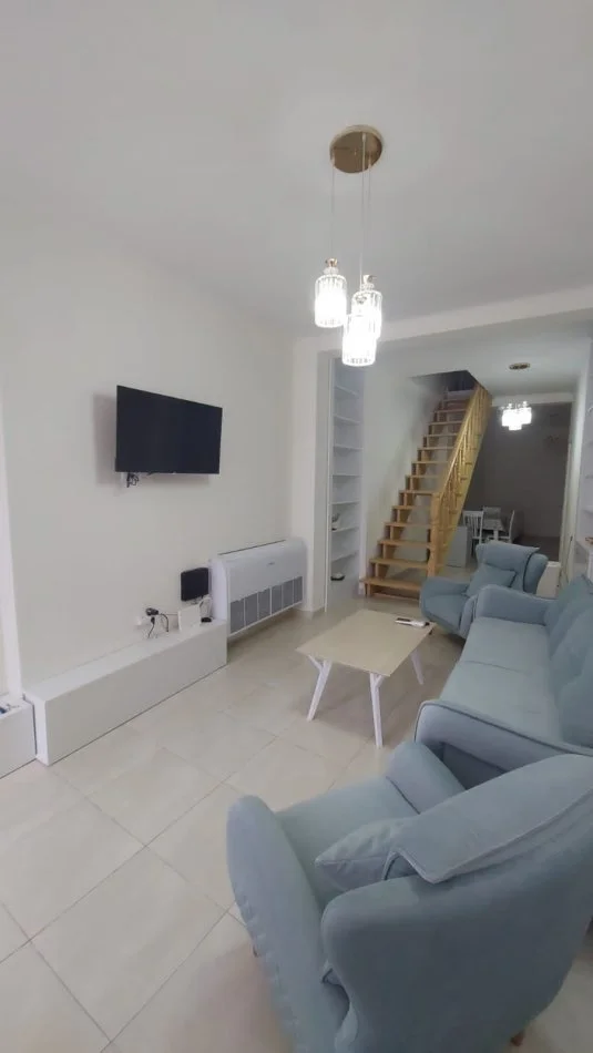 Tirane, jepet me qera shtepi 2+1 Kati 0, 120 m² 120 € (Qender)