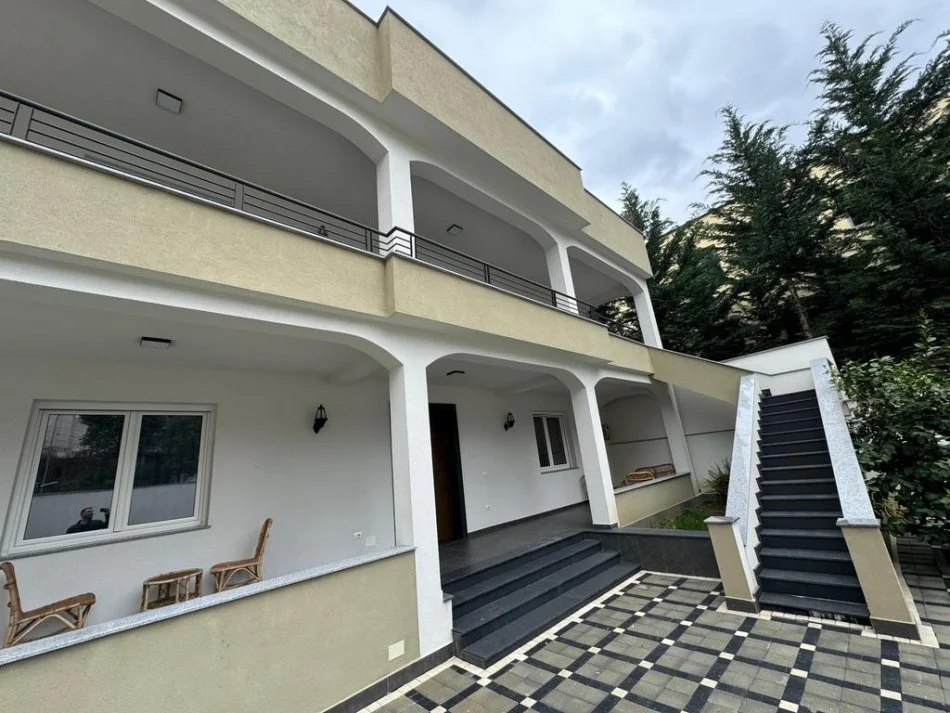 Tirane, shitet Vile , 800.000 € (QSUT, TIRANE)