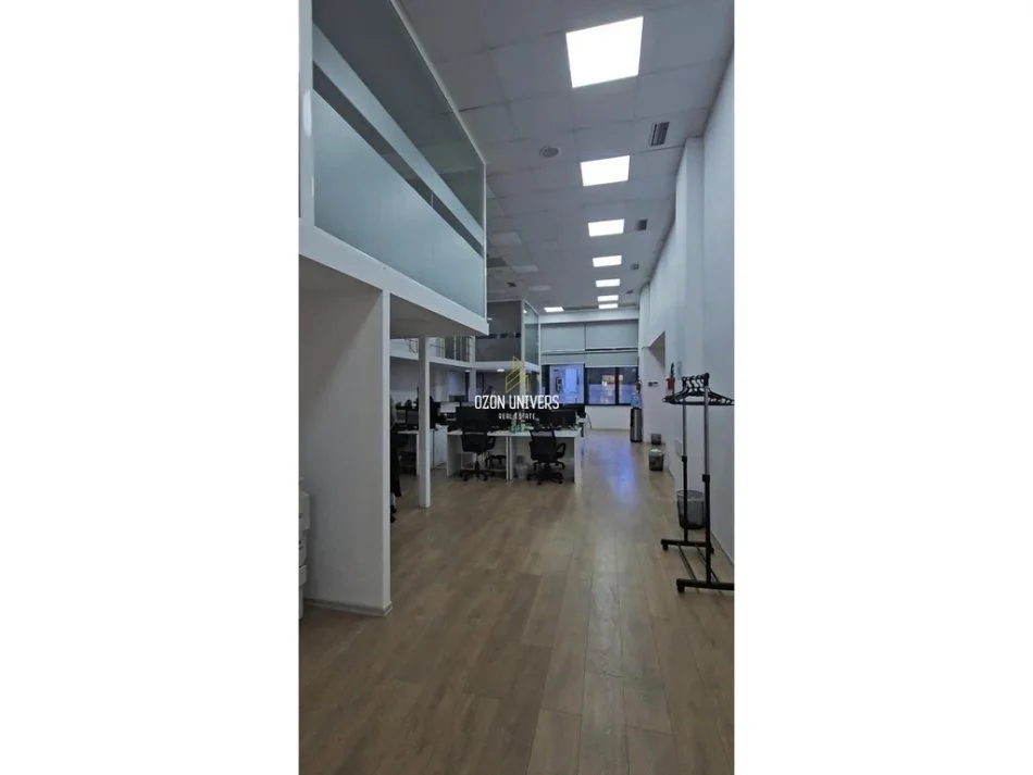 Tirane, jepet me qera ambjent biznesi Kati 0, 400 m² 4.000 € (shallvaret)