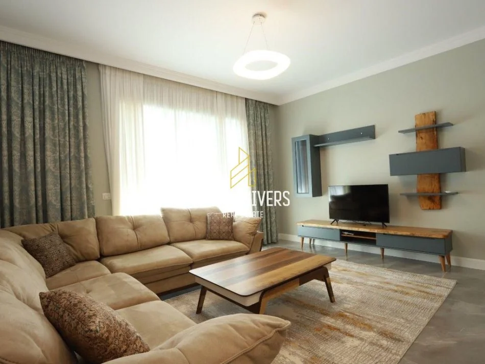 Tirane, jepet me qera apartament 2+1+Ballkon Kati 1, 129 m² 1.400 € (Rezidencë në TEG)