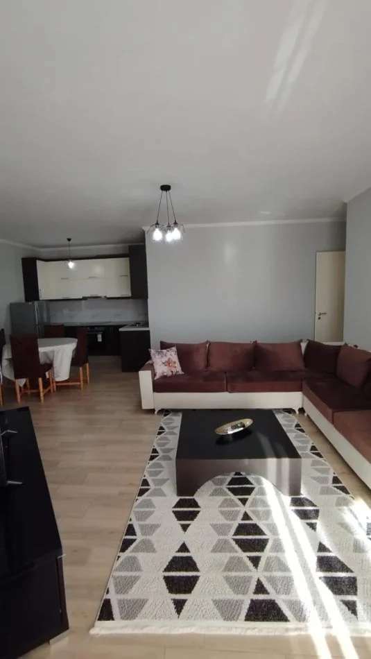 Tirane, jepet me qera apartament 2+1 Kati 7, 108 m² 500 € (Astir)