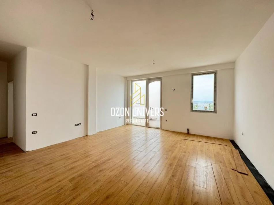 Tirane, shitet apartament 2+1+Ballkon Kati 4, 115 m² 158.745 € (Komplesi Tudas , Astir)