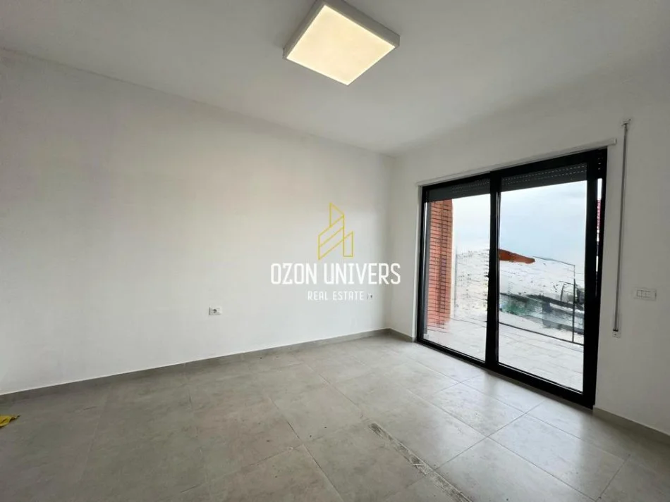 Tirane, jepet me qera apartament 1+1+Ballkon Kati 7, 50 m² 600 € (Myslym Shyr)