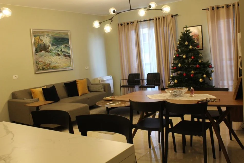 Tirane, jepet me qera apartament 2+1 Kati 2, 89 m² 850 € (Prane Lake View)