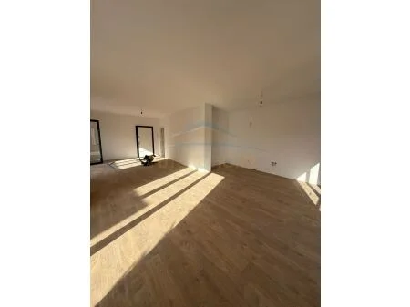 Shitet, Apartament 3+1+2, prane Kodrës së Diellit 1, Tiranë. AREA48034