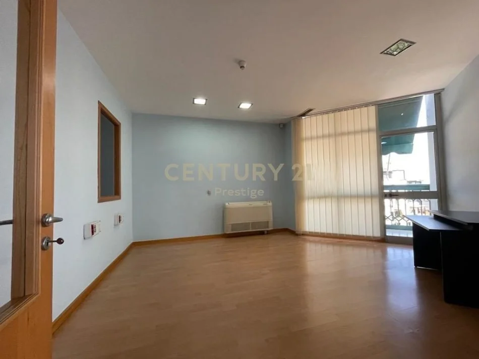 ‼️  𝐀𝐏𝐀𝐑𝐓𝐀𝐌𝐄𝐍𝐓 𝐍𝐄 𝐒𝐇𝐈𝐓𝐉𝐄, 𝐈 𝐕𝐄𝐍𝐃𝐎𝐒𝐔𝐑 𝐓𝐄𝐊 𝐑𝐑𝐔𝐆𝐀 𝐄 𝐊𝐀𝐕𝐀𝐉𝐄𝐒, 𝐓𝐈𝐑𝐀𝐍𝐄  ‼️