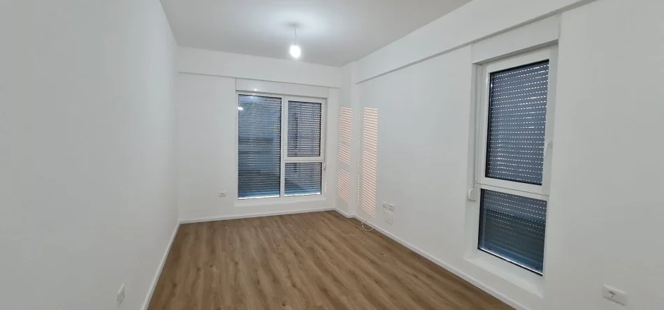 Tirane, jepet me qera apartament 1+1 Kati 2, 64 m² 400 € (Linz)