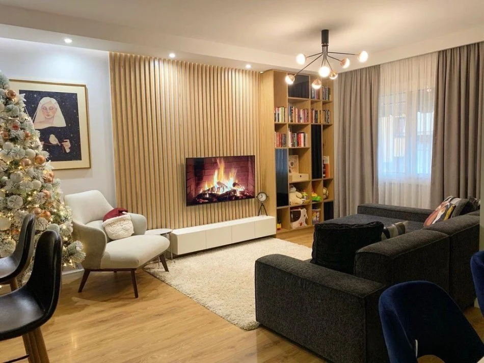 Tirane, jepet me qera apartament 2+1 Kati 4, 98 m² 800 € (Komuna e Parisit)