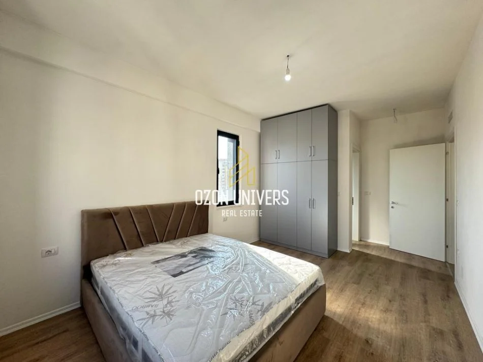 Tirane, jepet me qera apartament 2+1+Ballkon Kati 3, 100 m² 500 € (Pranë Kompleksit Panorama, Rr. Jordan Misja)
