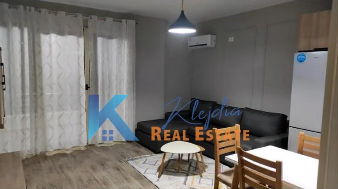 Tirane, jap me qera apartament 1+1+Ballkon Kati 6, 78 m² 550 € (Fusha e Aviacionit)