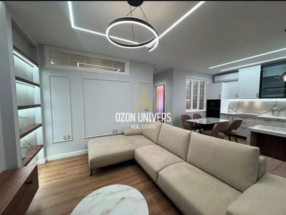 Tirane, jepet me qera apartament 2+1+Ballkon Kati 5, 77 m² 900 € (Selvia, Rruga e Dibrës)