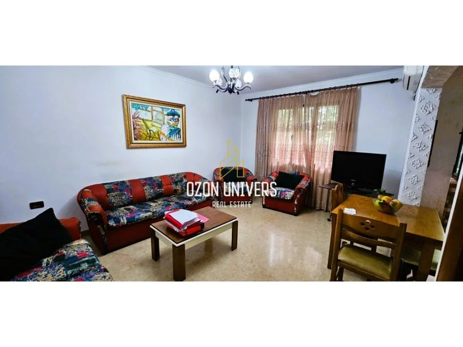 Tirane, jepet me qera apartament 1+1 Kati 2, 75 m² 400 € (Allias)