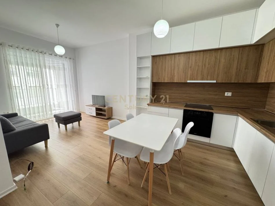Tirane, jepet me qera apartament 1+1+Ballkon Kati 5, 60 m² 370 € (Ali Demi)