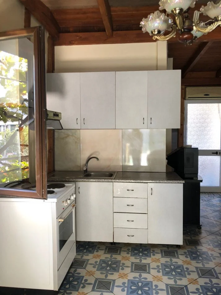 Tirane, jepet me qera apartament 1+1 Kati 2, 40 m² 300 € (Inxhinjeria)