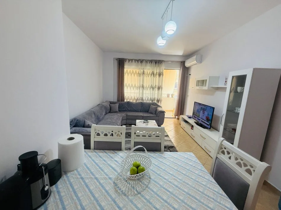 Tirane, jepet me qera apartament 1+1 Kati 5, 62 m² 430 € (Astir)