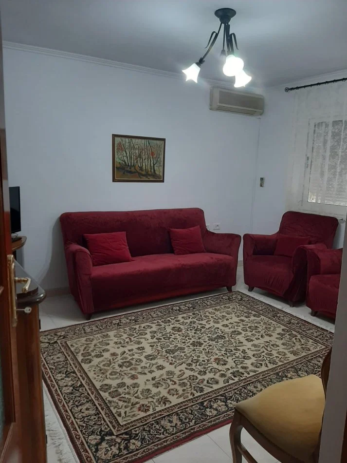 Tirane, jepet me qera apartament 2+1 Kati 3, 90 m² 600 € (Blloku)