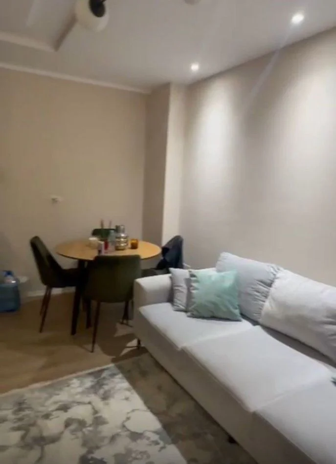 Tirane, jepet me qera apartament 1+1 Kati 3, 65 m² 470 € (Delijorgji)