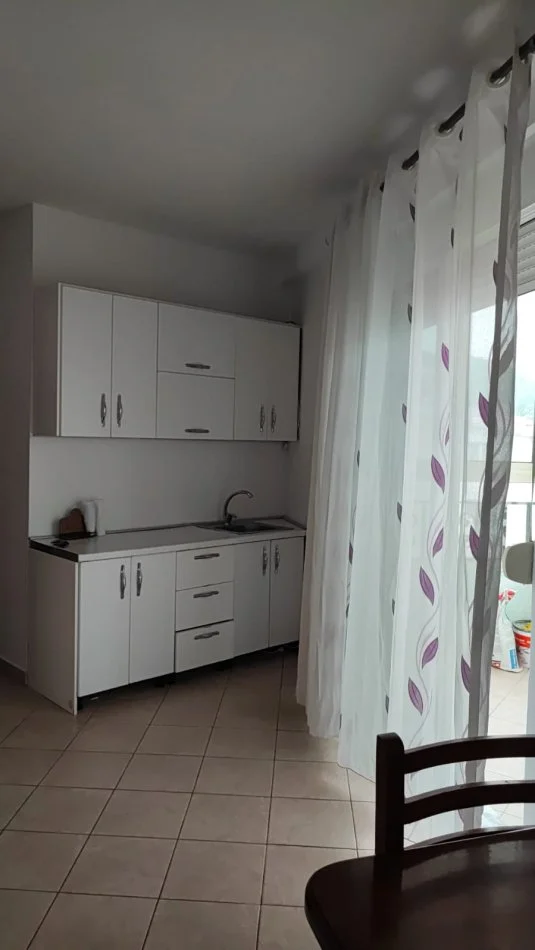 Tirane, jepet me qera apartament 1+1 Kati 3, 72 m² 450 € (Kodra e Diellit)