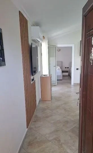 Tirane, jepet me qera apartament 1+1 Kati 4, 63 m² 500 € (Vasil Shanto)