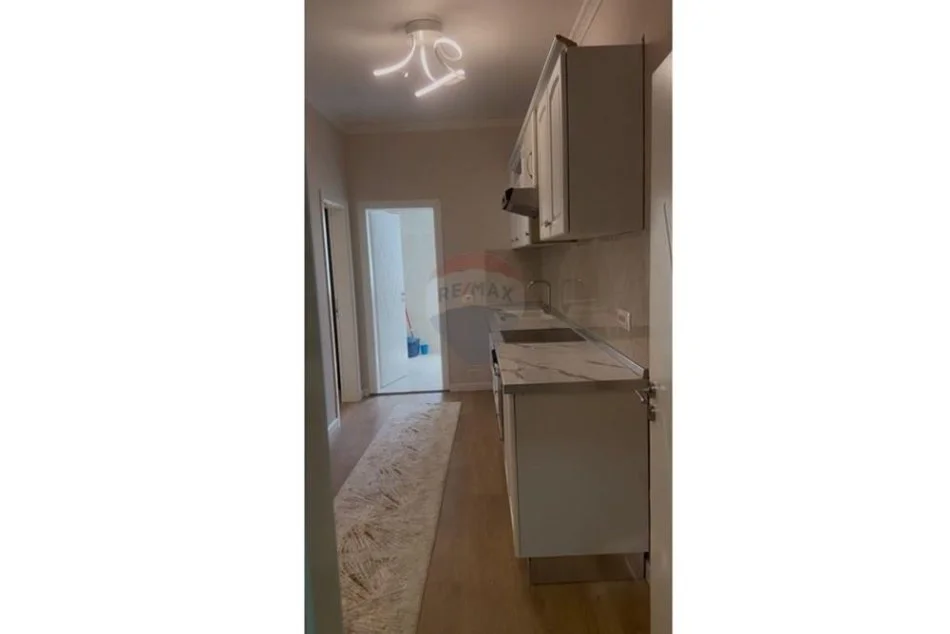 Tirane, shitet apartament 3+1 Kati 2, 91 m² 239.000 € (Rruga Myslym Shyri)