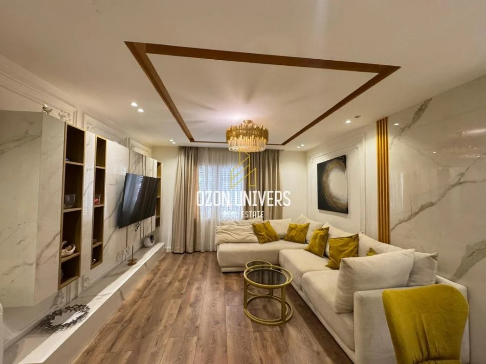 Tirane, jepet me qera apartament 4+1+Aneks+Ballkon Kati 2, 140 m² 700 € (Rruga Dritan Hoxha, Laprakë)