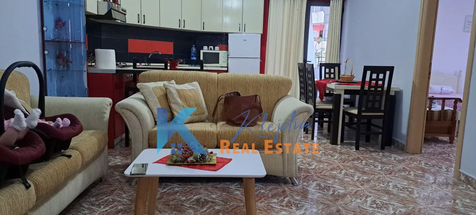 Tirane, jap me qera apartament 2+1+Ballkon Kati 6, 85 m² 600 € (Don Bosko, pranë Market Viva)