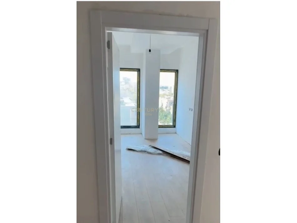 Tirane, shes apartament 2+1 Kati 5, 105 m² 283.000 € (Rruga e Barrikadave)