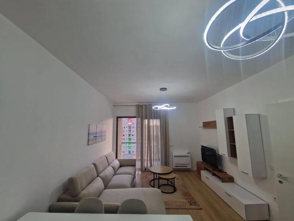 Jepet apartament 1+1 me qira, Kompleksi Oasis!