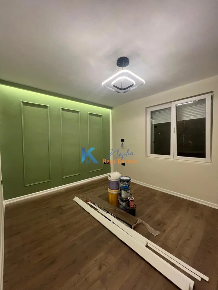 Tirane, shitet apartament 1+1 Kati 1, 40 m² 105.000 € (tek Mozaiku i Tiranës)