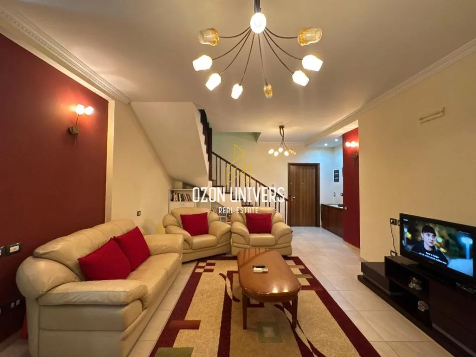 Tirane, jepet me qera apartament 3+1+Aneks+Ballkon Kati 3, 163 m² 700 € (Kodra e Diellit)