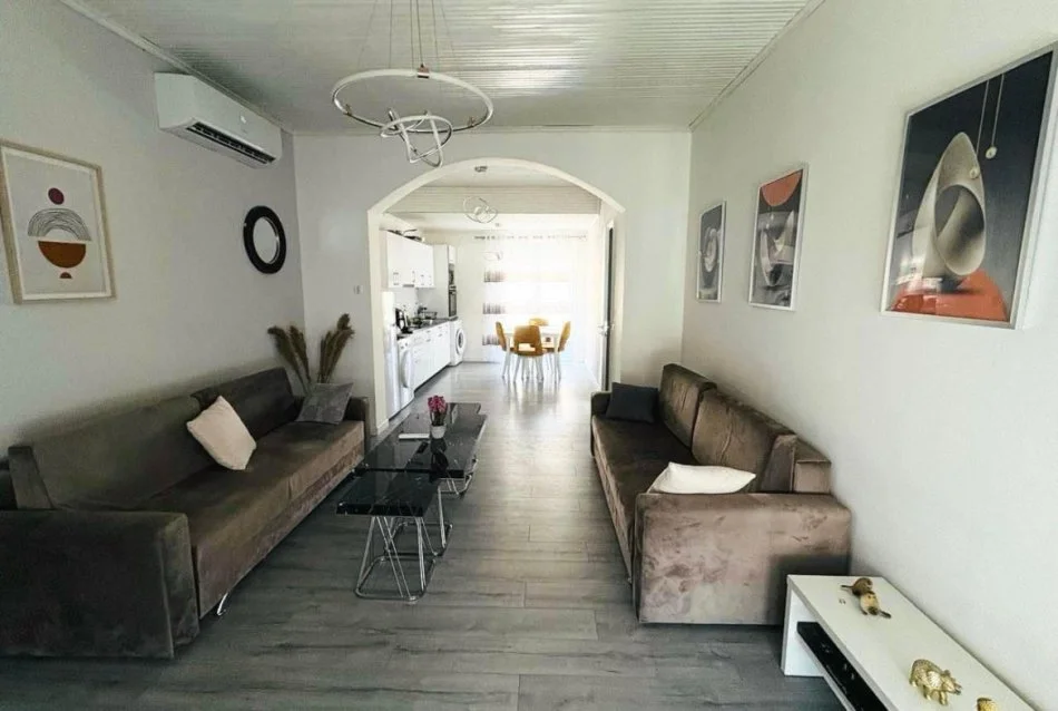 Tirane, jepet me qera apartament 1+1+Ballkon Kati 3, 65 m² 500 € (Shkolla e Baletit, prane BKT)