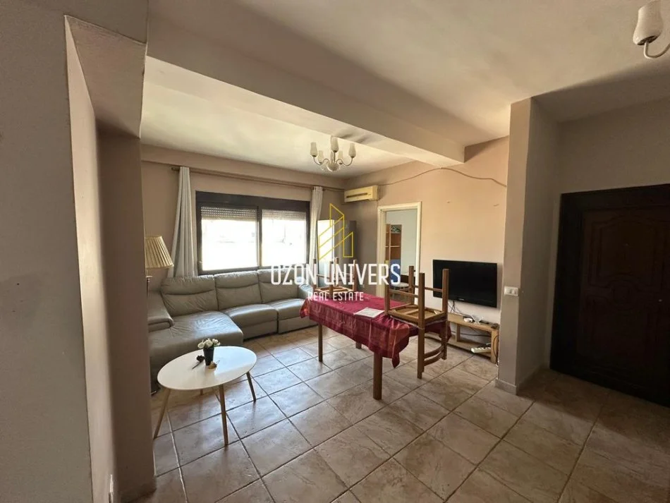 Tirane, jepet me qera apartament 3+1 Kati 6, 100 m² 700 € (Rruga Haxhi Hysen Dalliu)