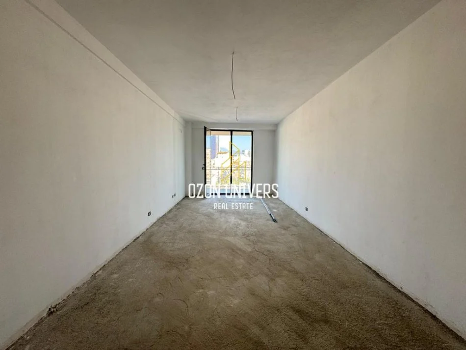 Tirane, jepet me qera apartament 3+1 Kati 5, 160 m² 1.500 € (Rruga Mine Peza)