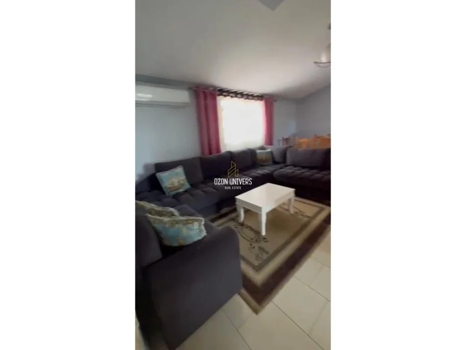 Tirane, jepet me qera apartament 2+1 Kati 3, 70 m² 450 € (Selitë)