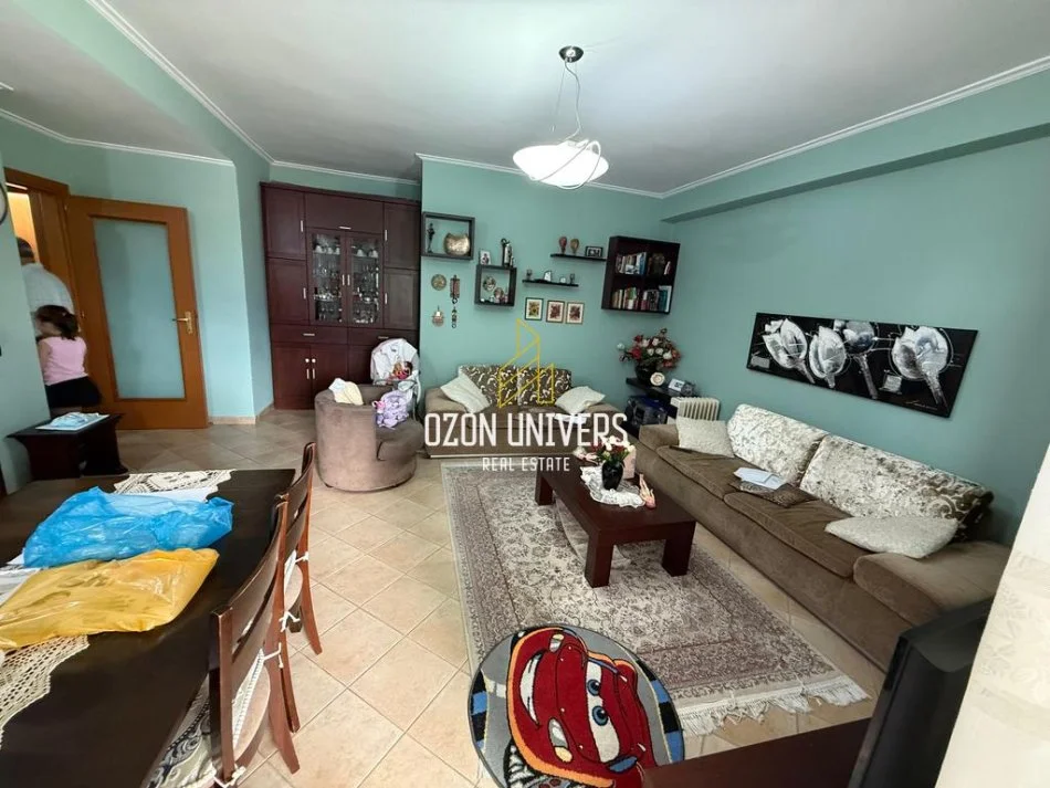 Tirane, shitet apartament 2+1 Kati 9, 105 m² 253.000 € (Ish Ekspozita)