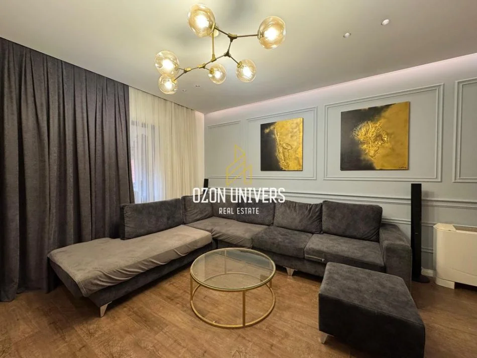 Tirane, jepet me qera apartament 2+1 Kati 5, 95 m² 700 € (Green City Rezidence)