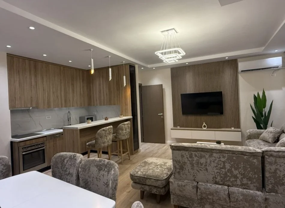 Super Apartament 2+1+2+parkim me qera tek Liqeni i Thate