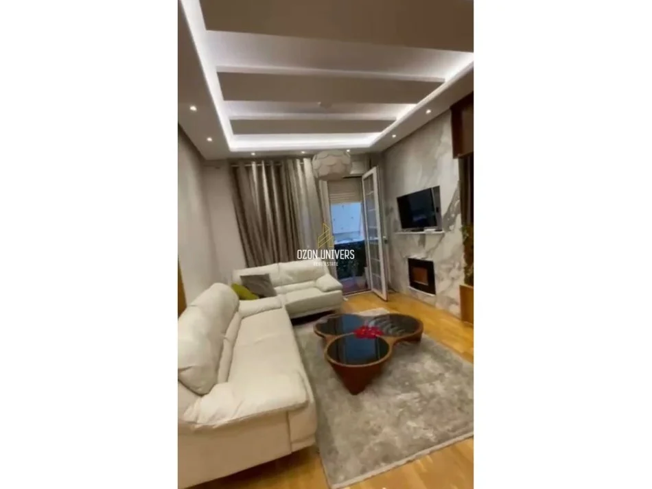 Tirane, jepet me qera apartament 2+1+Ballkon Kati 3, 97 m² 1.000 € (Kompleksi Vizion Plus , Don Bosko)