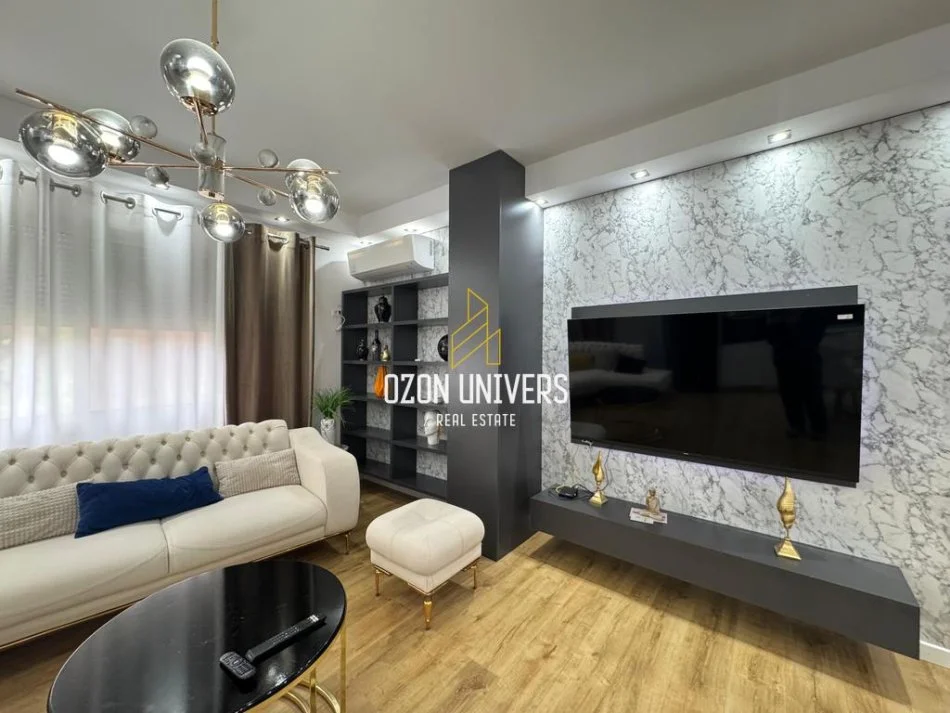 Tirane, jepet me qera apartament 2+1 Kati 2, 140 m² 750 € (kopshti botanik)