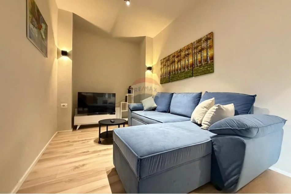 Tirane, jepet me qera Vile 1+1 , 104 m² 500 € (Rruga e Dibres, prane shkolles Misto Mame)