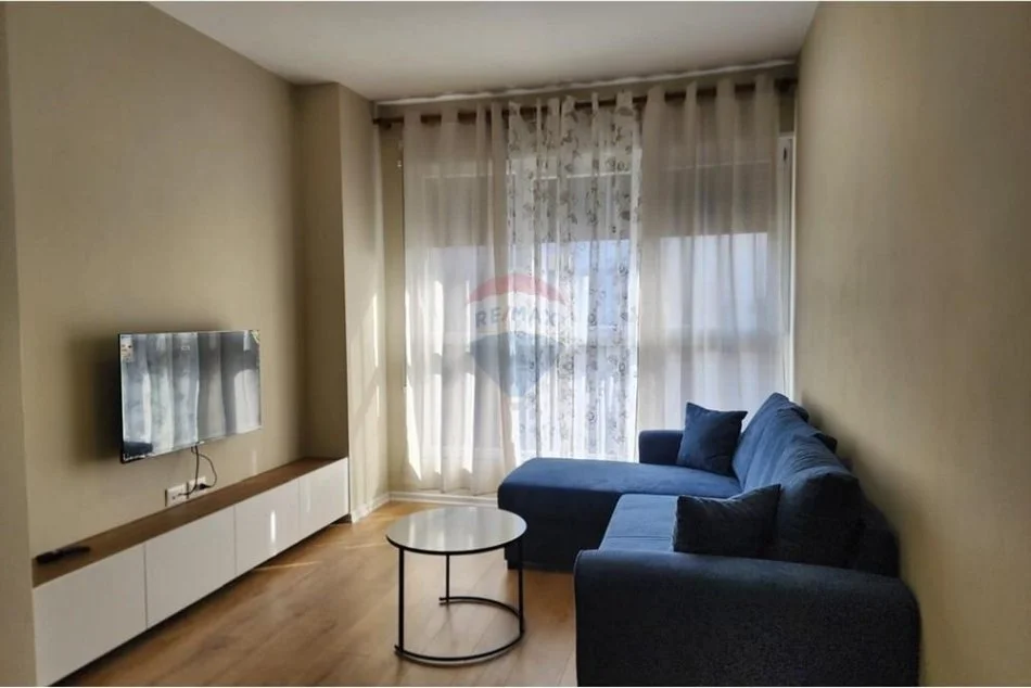 Tirane, jepet me qera apartament 1+1 Kati 5, 60 m² 550 € (Don Bosko)
