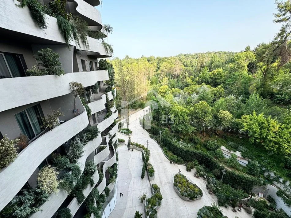 Tirane, jepet me qera apartament 2+1+Ballkon Kati 6, 120 m² 2.500 € (PRANE PARKUT TE LIQENIT, TE “LION PARK”)