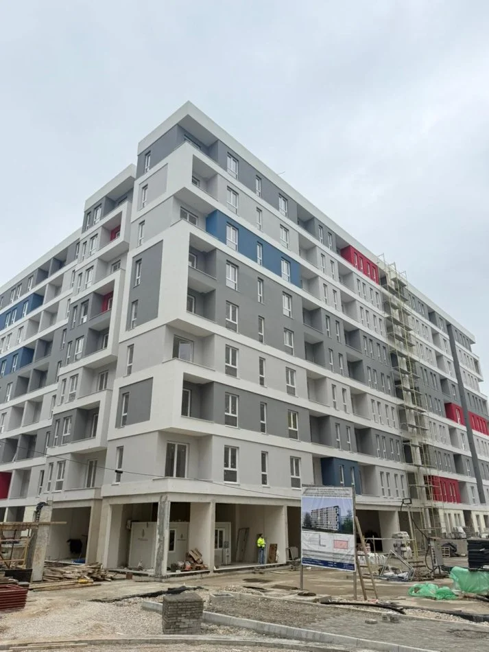 Tirane, shitet apartament 2+1+Ballkon Kati 7, 95 m² 104.600 € (Univers City)