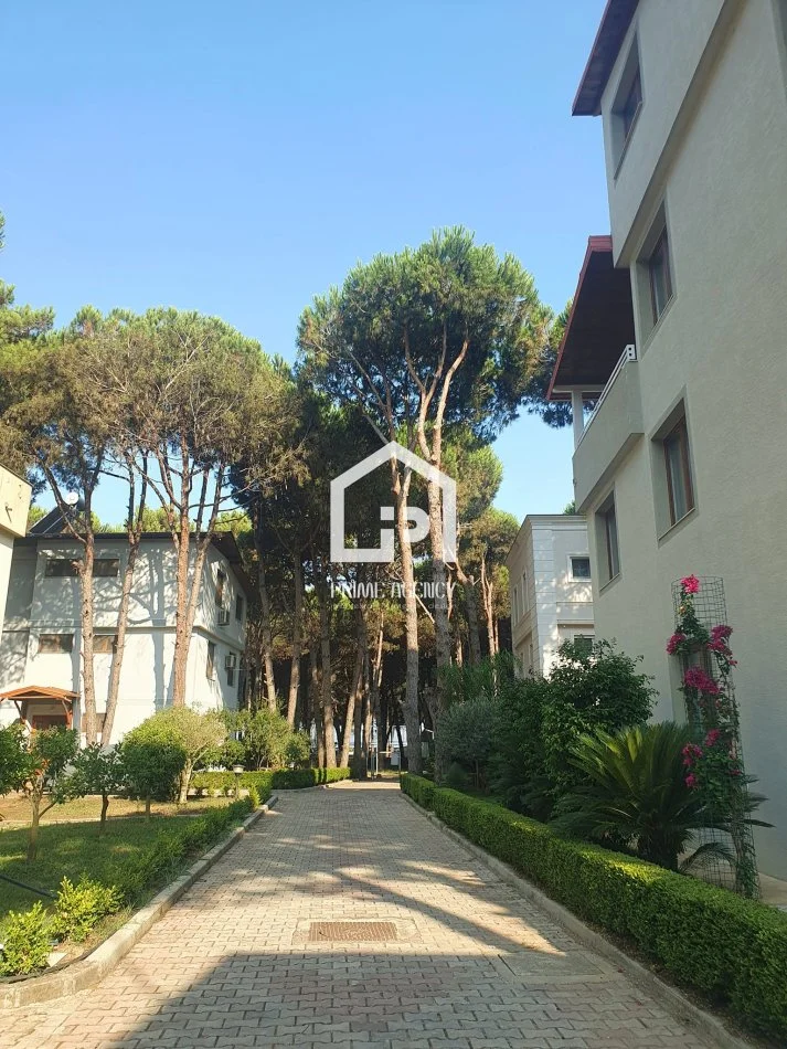 shitet Vile 3 Katshe , 650.000 € (QERRET)