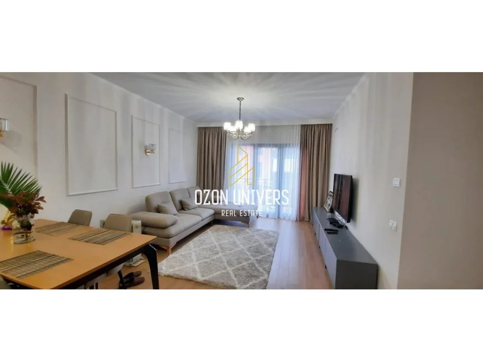 Tirane, shitet apartament 2+1+Ballkon Kati 6, 107 m² 213.000 € (Green City Residence)