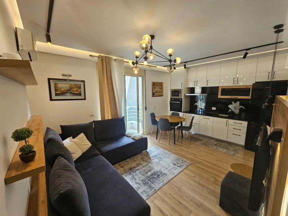 Tirane, jepet me qera apartament 1+1 Kati 2, 65 m² 520 € (Rruga Eduart Mano)