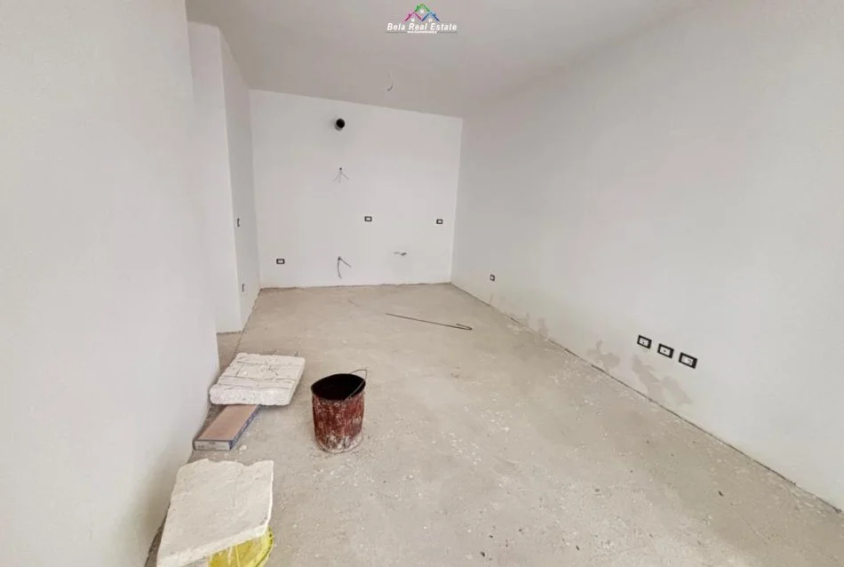 Tirane, shitet apartament 2+1 Kati 1, 135 m² 124.850 € (kompleksi univers city)