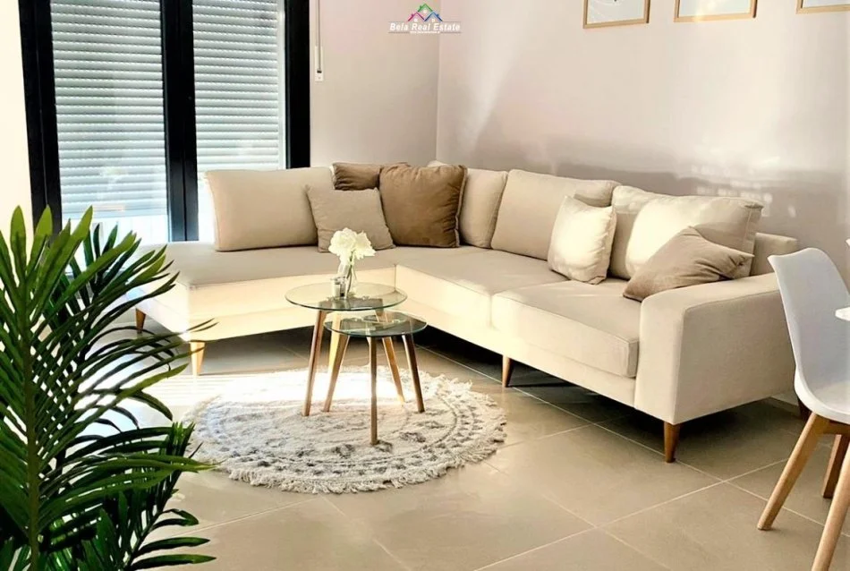 Tirane, jepet me qera apartament 1+1 Kati 10, 68 m² 520 € (oxhaku)